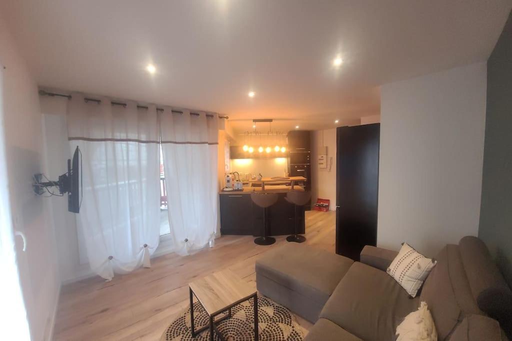 Magnifique T2 Meuble Au Pied Du Port Apartment กัปเบรอตง ภายนอก รูปภาพ